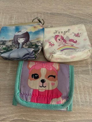 Monedero infantil estilo 90's