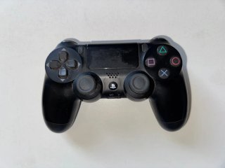 PS4 Slim 500GB Negra + Mando + Juegos