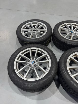 4 Llantas y Neumáticos BMW