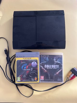 Console PlayStation 3 (PS3) Nera con due giochi