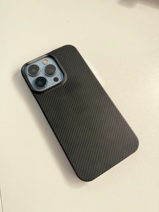 Funda iPhone 13 Pro (Carbono)