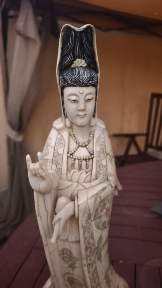 Figuras Chinas Talladas (Pareja)