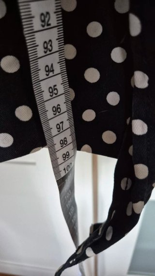 Gabardina de lunares talla 44