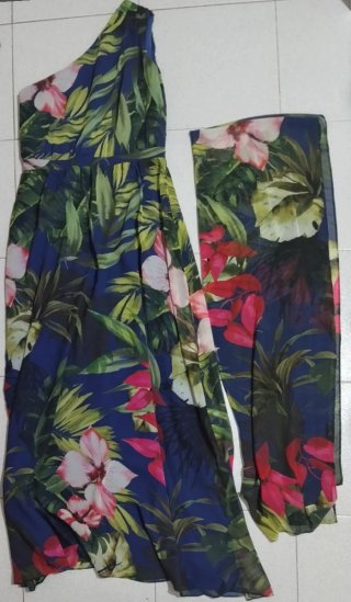 Vestido de fiesta estampado floral usado una vez