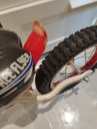 Bicicleta Monty sin pedales para niño
