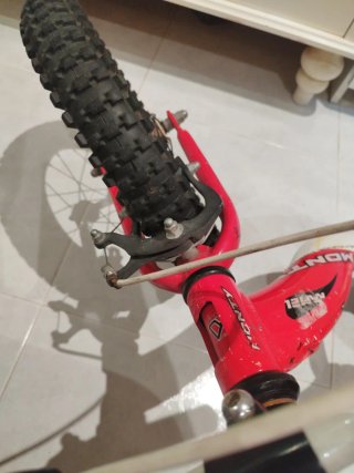 Bicicleta Monty sin pedales para niño