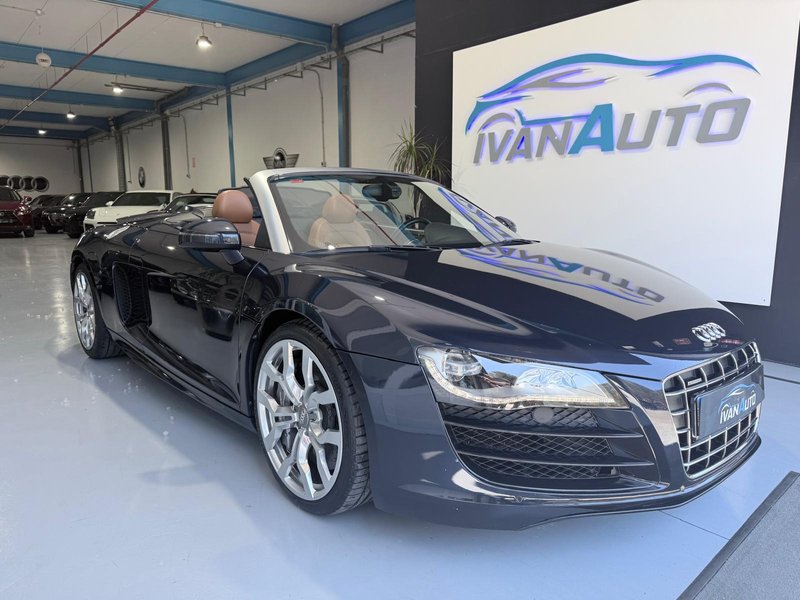 AUDI R8 Spyder 5.2 FSI quattro V10 - foto 1