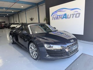 AUDI R8 Spyder 5.2 FSI quattro V10