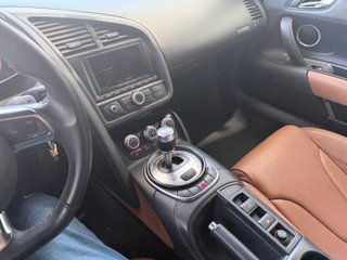 AUDI R8 Spyder 5.2 FSI quattro V10