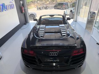 AUDI R8 Spyder 5.2 FSI quattro V10