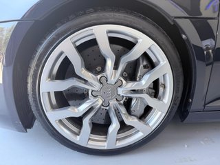AUDI R8 Spyder 5.2 FSI quattro V10