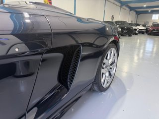 AUDI R8 Spyder 5.2 FSI quattro V10