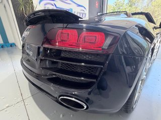 AUDI R8 Spyder 5.2 FSI quattro V10