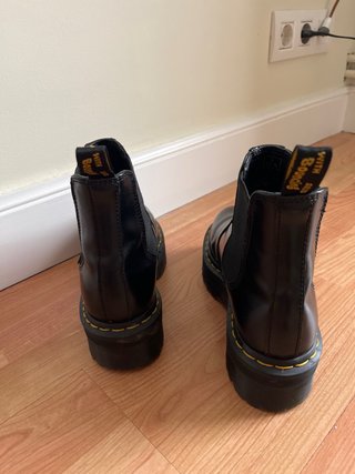 Botines Dr. Martens Chelsea Plataforma Negros