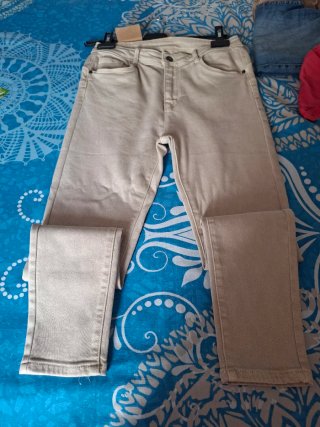 Pantalón denim beige push up