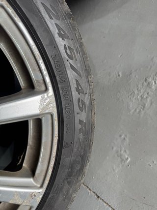 4 Llantas y Neumáticos BMW