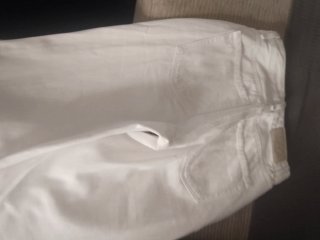 Pantalón blanco Stradivarius T.38,llevados 1 vez