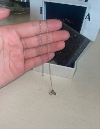 Collana Pandora con charm tartaruga