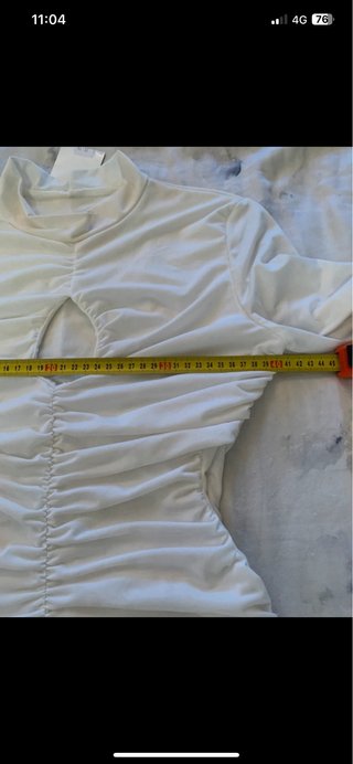 Vestido Nanai blanco manga larga fruncido