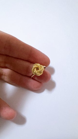 Anello nodo dell'amore in oro giallo 18kt 750