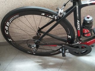 Bicicleta de carretera Aero Carbono