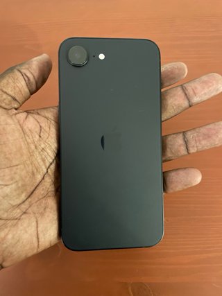 iPhone 16e - 128GB - PERFETTE CONDIZIONI