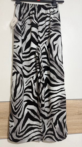 Pantalón ancho estampado cebra