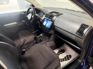 Volkswagen Polo 1.2cc Conceptline 65cv 2003 5p.