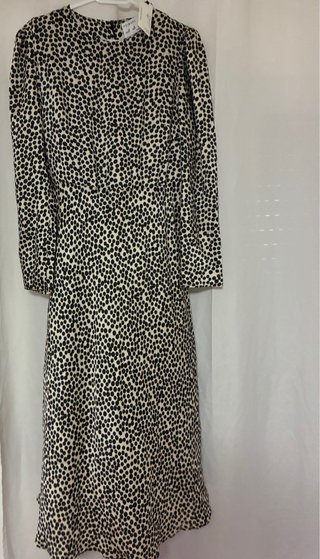 Vestido de lunares negro y blanco