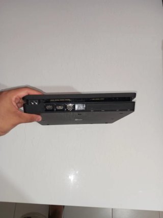 Consola PS4 Slim Negra