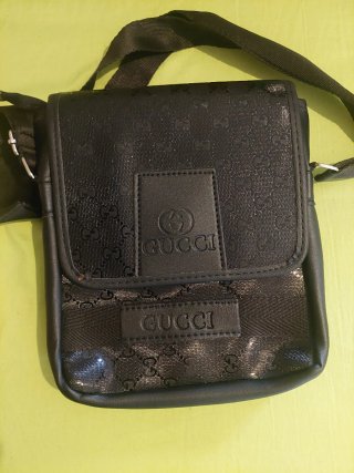 Riñonera Emporio Armani Negra