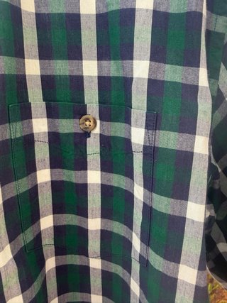 Camisa de cuadros verde y blanca