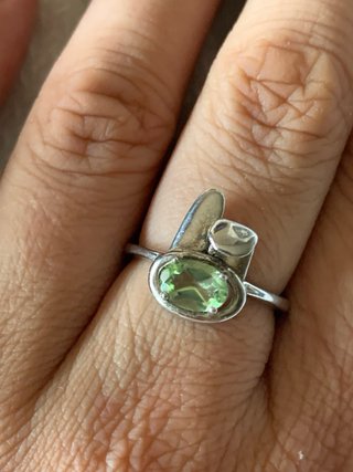 Anillo Plata Topacio Verde Ovalado