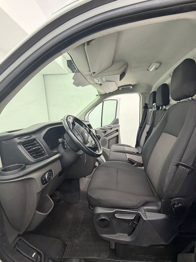 Ford Transit Custom 2.0 TDCI 77 KW 320 AMBIENCE KOMBI SWB (105cv)