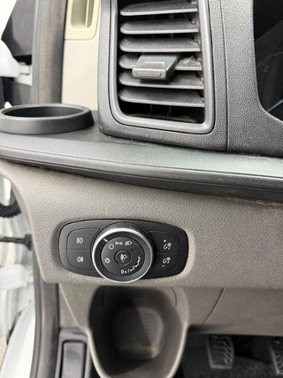 Ford Transit Custom 2.0 TDCI 77 KW 320 AMBIENCE KOMBI SWB (105cv)