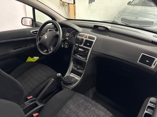 Peugeot 307 1.6 gasolina 70.000km. 110 CV, 3p