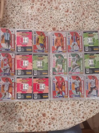 Álbum Panini Adrenalyn Mundial + 330 cards