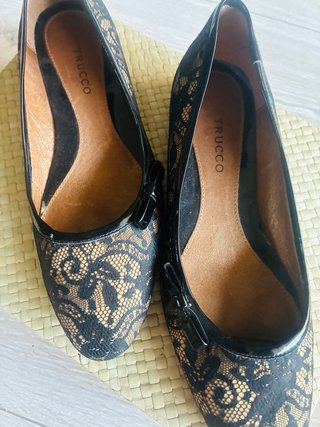 Zapatos planos Truco encaje negro y beige