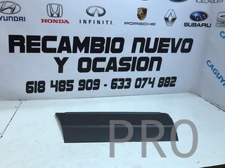 Moldura puerta grand cherokee