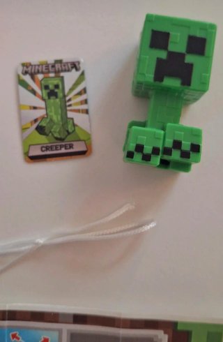 Kinder Joy Minecraft Creeper 2026