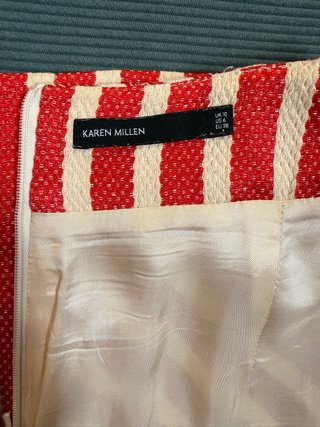 Falda Karen Millen roja y blanca