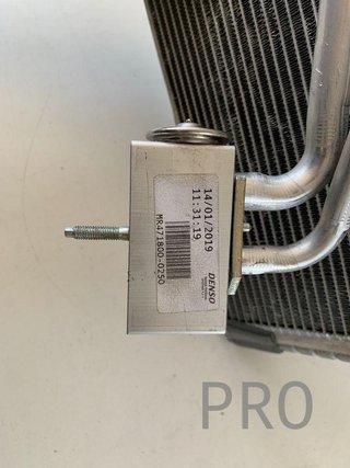 Radiador aire acondicionado jeep 52444390