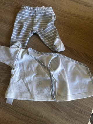 Conjunto bebé Tous blanco y gris