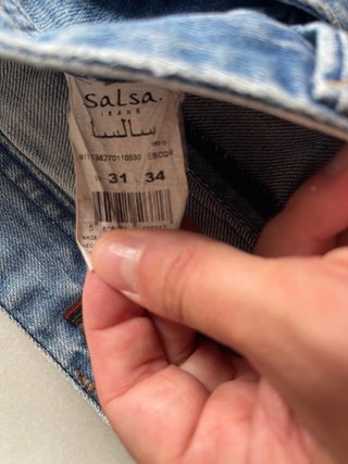 Pantalones vaqueros desgastados azules