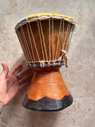 Tambor africano hecho a mano