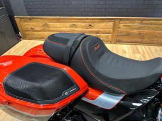 Harley-Davidson Street Glide CVO 121