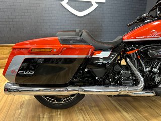 Harley-Davidson Street Glide CVO 121