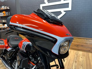 Harley-Davidson Street Glide CVO 121