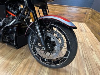 Harley-Davidson Street Glide CVO 121