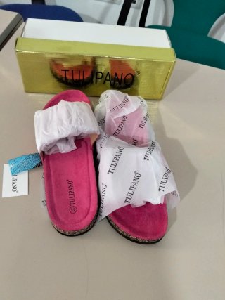 Sandalias Tulipano rosas con hebilla